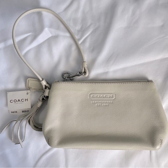 Coach mini wristlet pouch - Picture 1 of 4